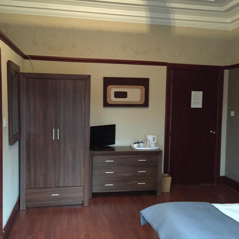 The Fullarton Park Hotel Glasgow Room photo